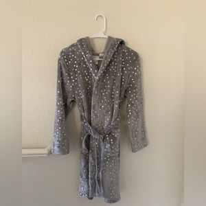 Polka dot robe